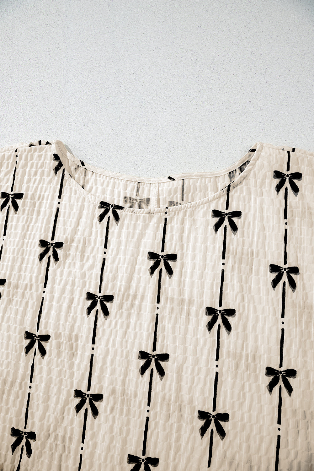 Women’s Beige Bow Print Puff Sleeve Casual Top