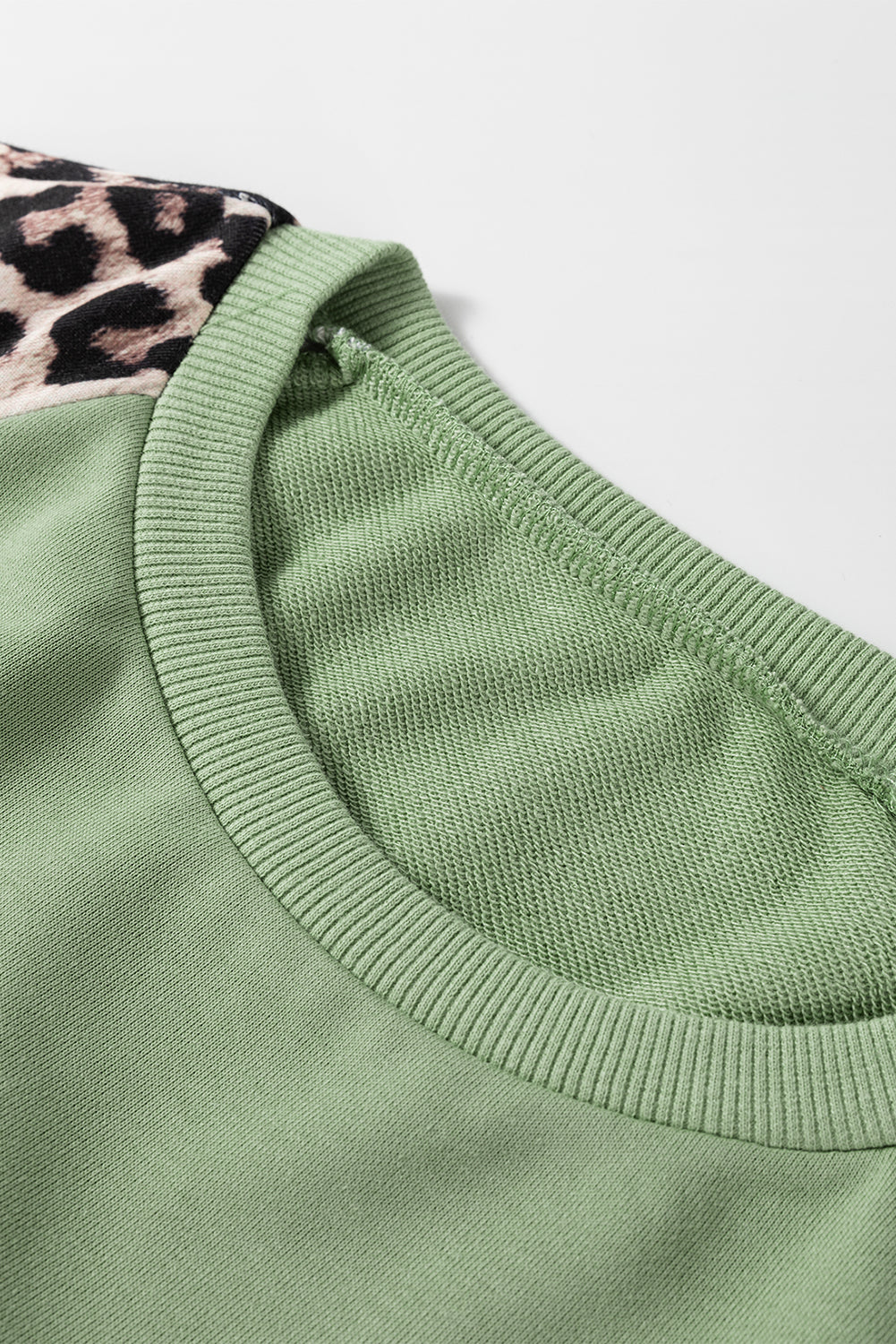 Leopard Print Colorblock Raglan Sleeve Sweatshirt