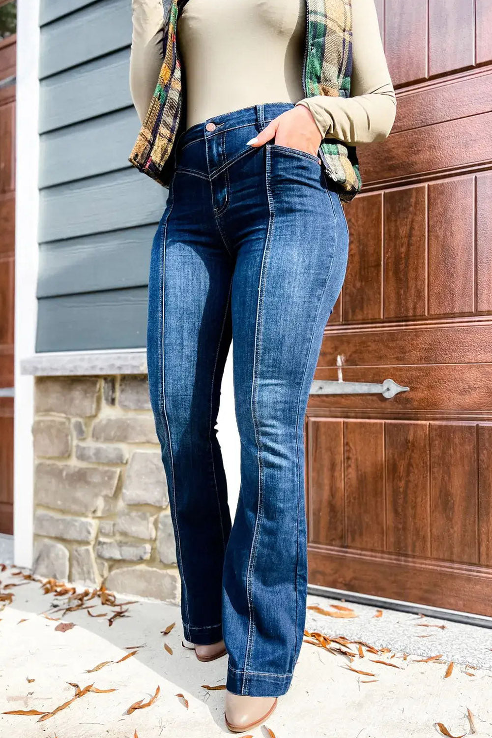 High Waist Flare Jeans with Contrast Seams & Pockets