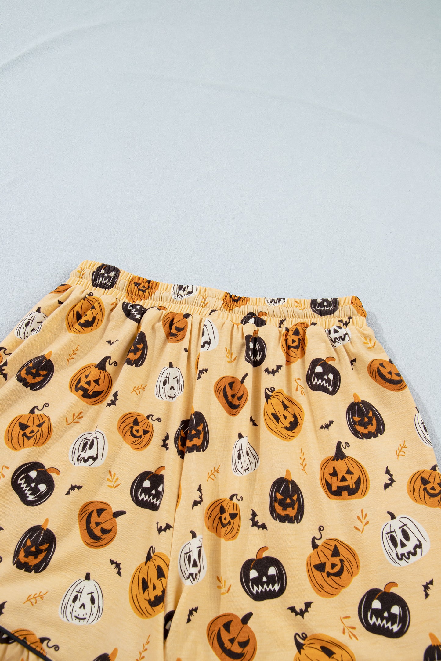 Halloween Pumpkin Print Ruffle Shorts Pajama Set